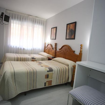 Hostal Santa Barbara Soria Extérieur photo