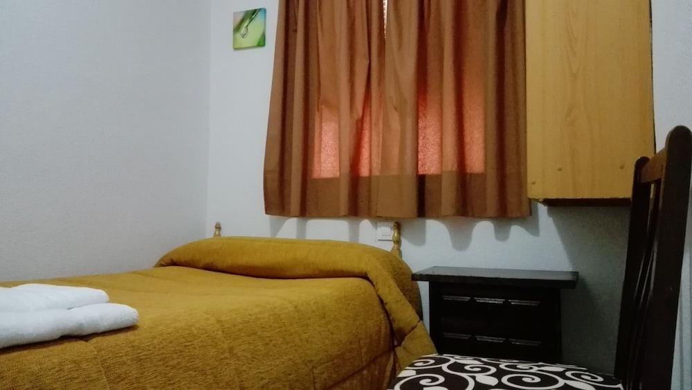 Hostal Santa Barbara Soria Extérieur photo