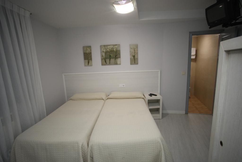 Hostal Santa Barbara Soria Extérieur photo