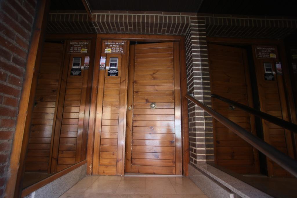 Hostal Santa Barbara Soria Extérieur photo
